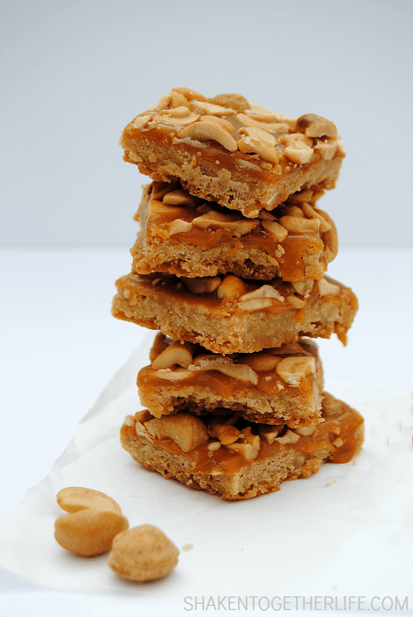 Butterscotch Caramel Cashew Cookie Bars