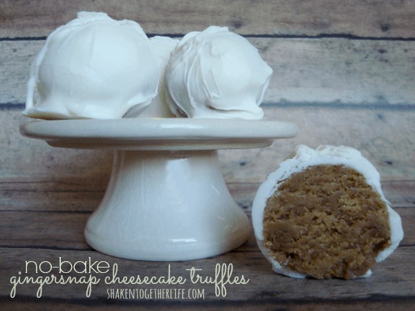 No-bake gingersnap cheesecake truffles for Fall at shakentogetherlife.com