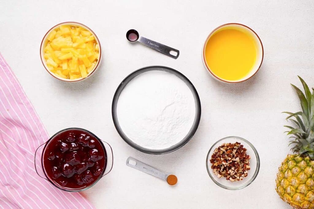 cherry pineapple dump cake ingredients