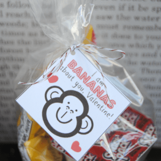 I am bananas about you! Banana pudding Valentine and printable tags - SO cute!