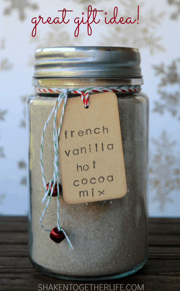 This French Vanilla Hot Cocoa Mix is SO rich and creamy! I can never go back to regular packaged hot cocoa again!