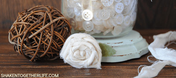 Easy Rolled Muslin Roses - a great way to use those fabric and felt scraps for pretty, rustic decor!