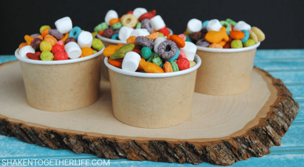 Rainbow Snack Mix for St. Patricks Day!