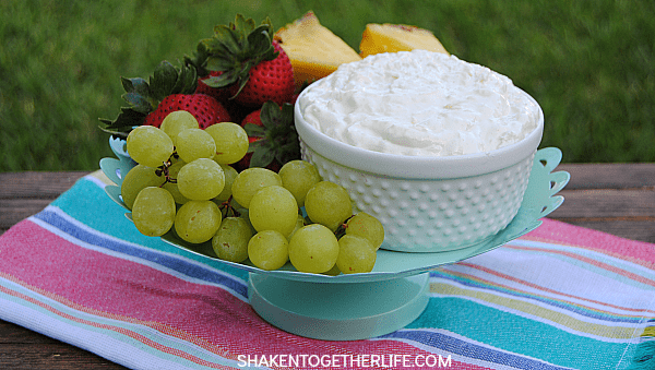 With only 3 ingredients and the tropical flavors of pineapple and coconut, this Piña Colada Fruit Dip is an easy, no-bake treat perfect for entertaining!