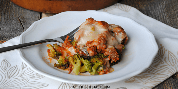 Bursting with broccoli, Italian cheeses and flavorful Italian sausage, you will not miss the pasta in this Broccoli Italian Sausage Bake!