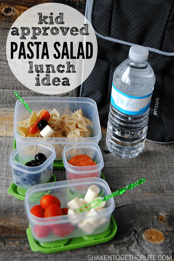 School is tough; lunch should be fun! This healthy kid approved pasta salad lunch idea is perfect to pack up when sandwiches get boring!