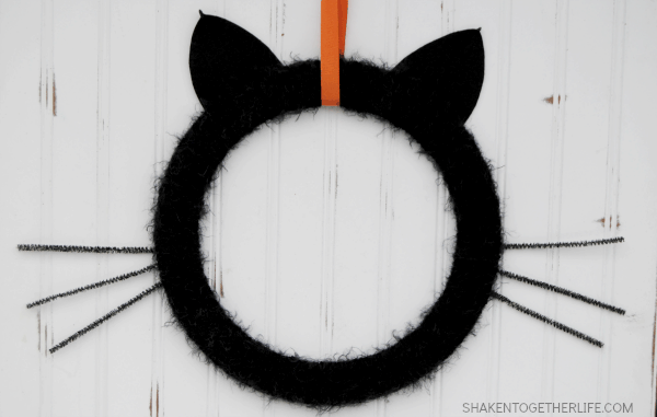 Black Cat Wreath & Halloween Wreath Hop