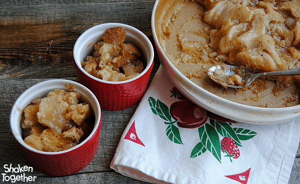 Caramel Apple Cobbler Cake with bowls