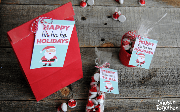 Easy Gifts with HERSHEY’S KISSES + Printable Santa Gift tags