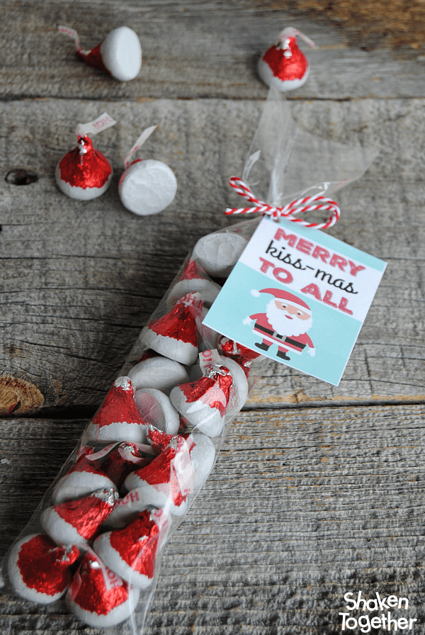 From neighbors to teachers to Secret Santa, these 3 easy gifts with HERSHEY'S KISSES {and the printable Santa gift tags!} make your holiday gift giving, easy, affordable and absolutely adorable!!