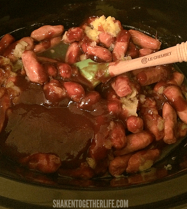 Just stir together 3 ingredients in your crock pot for these easy Crock Pot Hawaiian Lit'l Smokies!