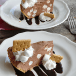 Creamy, dreamy Frozen S'mores Pudding Pie - this easy no bake dessert is a hit for Summer!