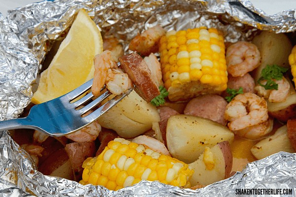 Shrimp Boil on the Grill - all the delicious flavor of a shrimp boil with easy clean up!!