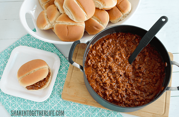Sloppy Joes for a Crowd! This big batch, budget friendly meal is delicious and the leftovers are freezer friendly!