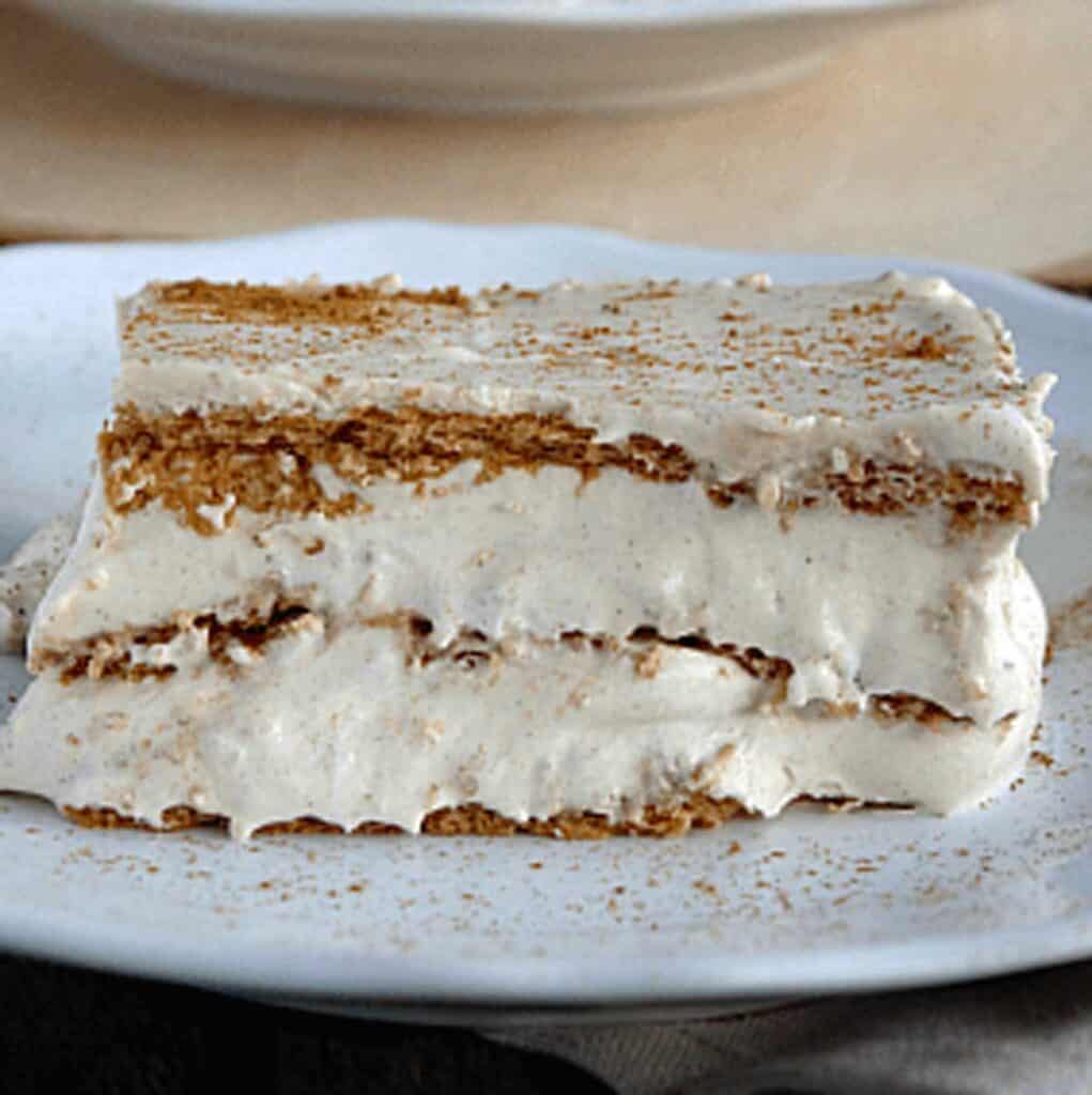 pumpkin spice eclair cake on white plate