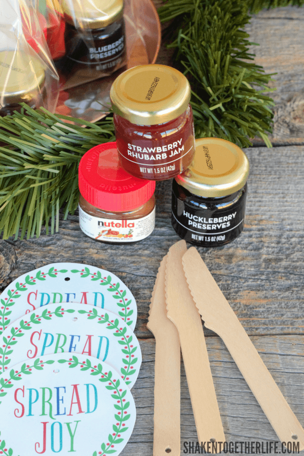 Make Spread Joy Holiday Gifts with just a few yummy treats and a few basic supplies