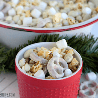 Winter Wonderland Snack Mix is filled with all snowy white sweet and salty tastes of the season!!