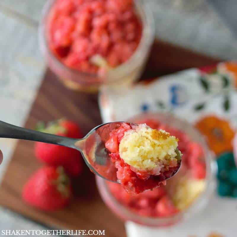 Bite after bite, everyone will love this Cornbread Strawberry Shortcake! This easy mason jar dessert is perfect for potlucks and picnics!