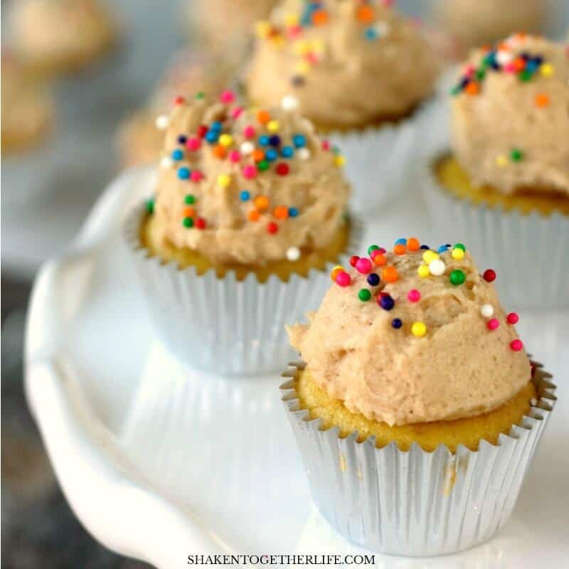 Mini Sugar Cookie Dough Frosted Cupcakes - move over buttercream, there is a new frosting in town!