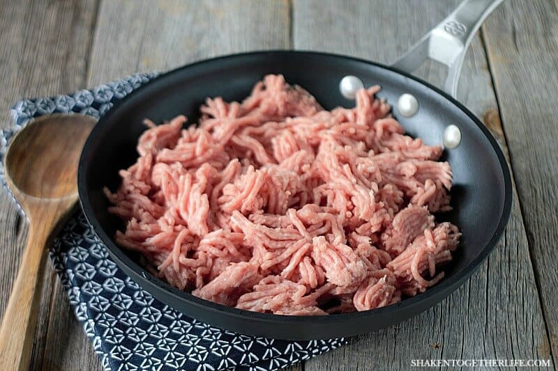 Ground turkey is the key component in this super quick, wholesome dinner - Korean Turkey Rice Bowls!