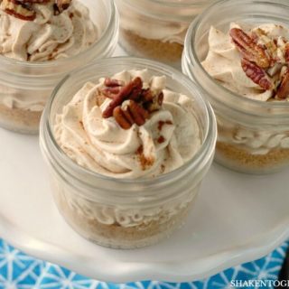 Pumpkin Spice No Bake Cheesecake - this easy no bake dessert is the perfect way to welcome Fall without even turning on your oven!