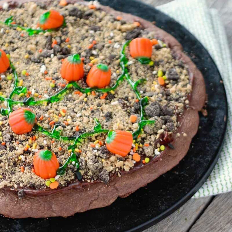 pumpkin patch dessert pizza