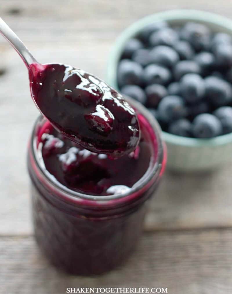 This 10 Minute Vanilla Blueberry Sauce is packed with fruity blueberry flavor and a hint of warm vanilla. This homemade blueberry sauce is amazing on ice cream, pound cake, oatmeal and yogurt. Swirl it into pancake batter, layer it in cakes or just eat this blueberry sauce by the spoonful!