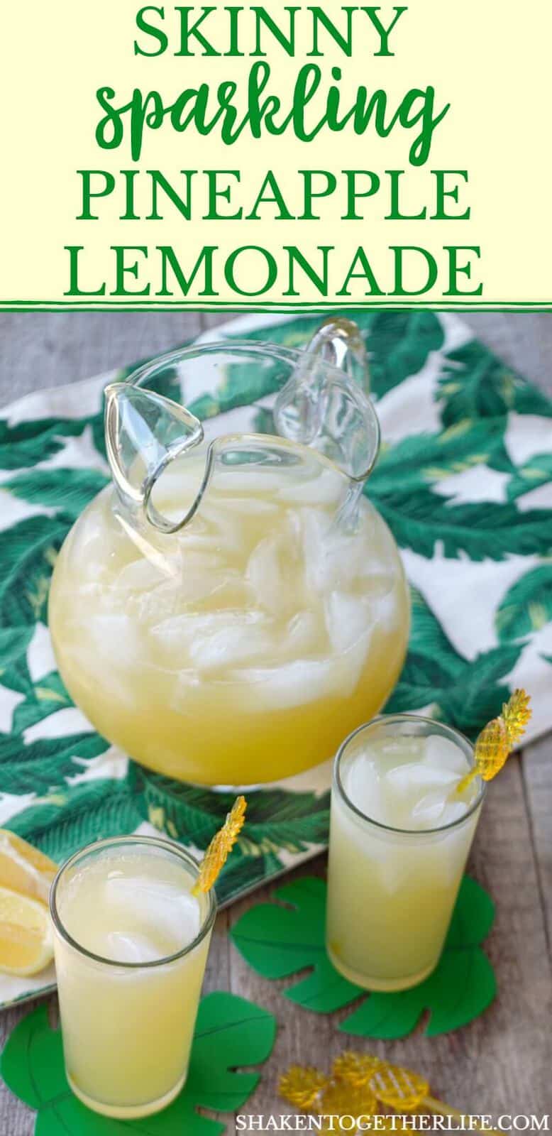 Skinny Sparkling Pineapple Lemonade Punch - 3 ingredients, 50 calories per glass and SO refreshing! This easy lemonade party punch is perfect for pool parties and warm weather get togethers!