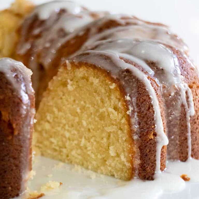 Lemon Bundt Cake with Lemon Glaze