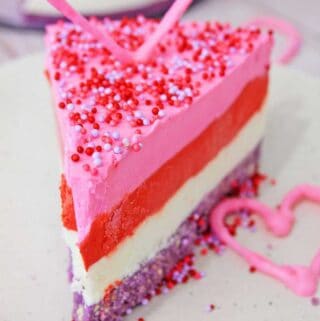layered valentine's no bake cheesecake