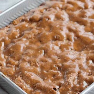 apple cake with glaze topping