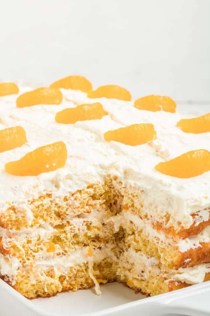 pig pickin' cake in a jar - mandarin orange cake with pineapple topping at shakentogetherlife.com