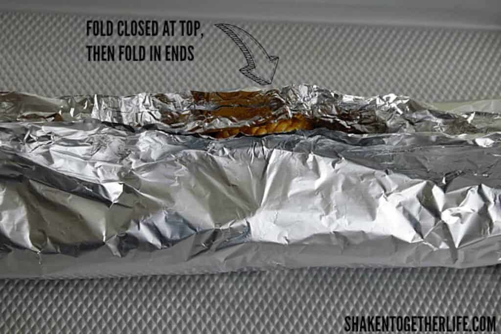 diagram of folding foil packets to grill shrimp boil