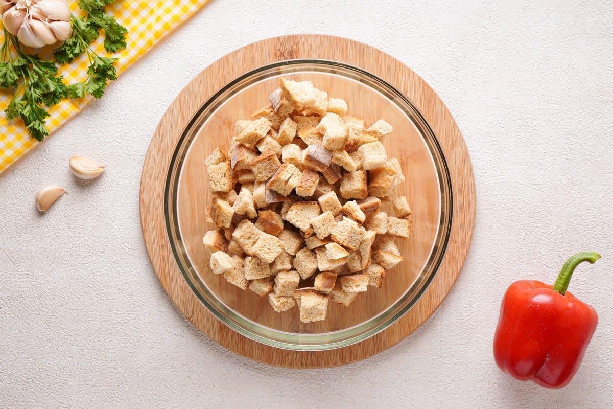 bread cubes in large glass bowl
