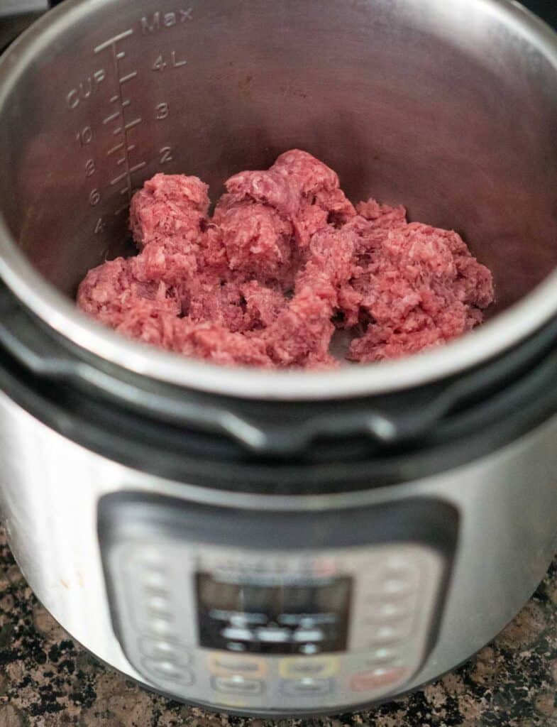 raw ground beef in the instant pot