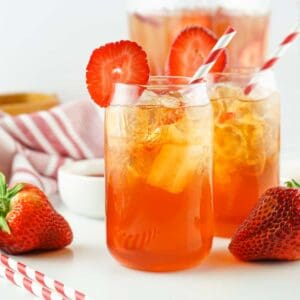 glasses of strawberry sweet tea