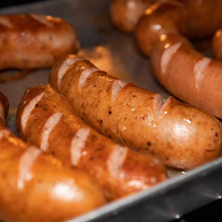 What to Serve with Bratwurst – 15 Tasty Sides