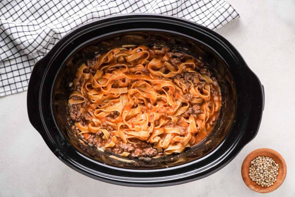 ground beef and noodles in slow cooker