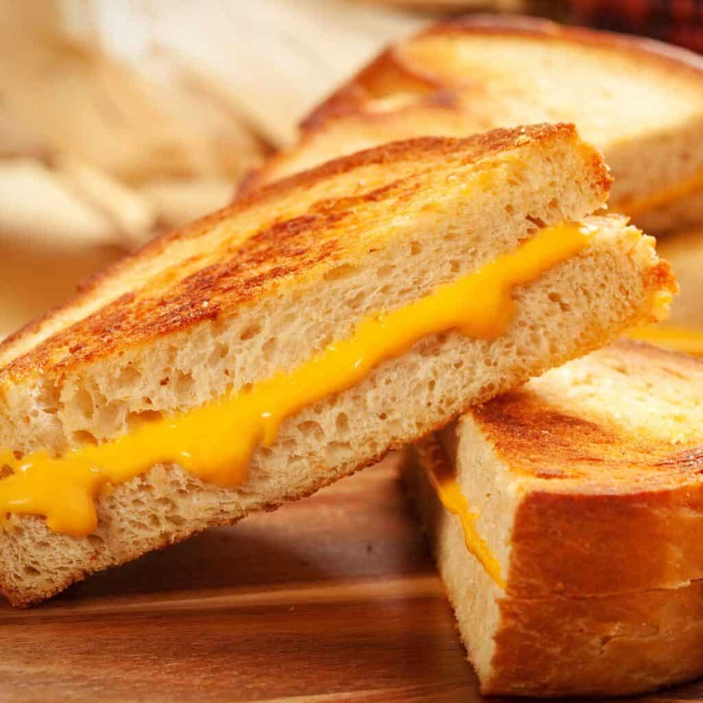 grilled cheese sandwich cut in half