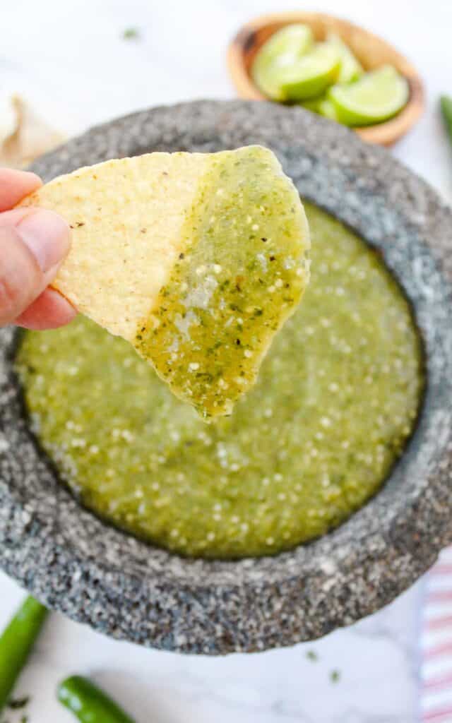 chip with salsa verde