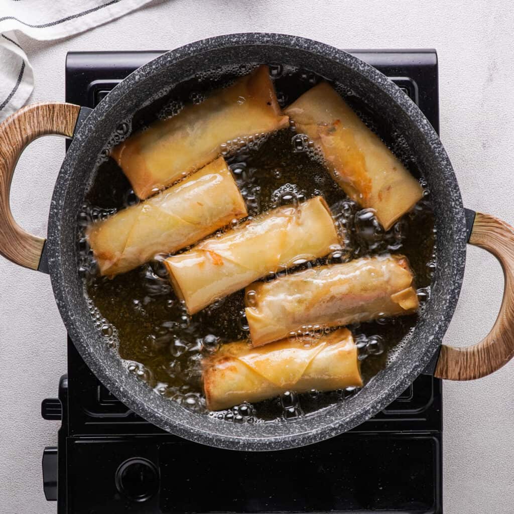 frying egg rolls in dutch oven