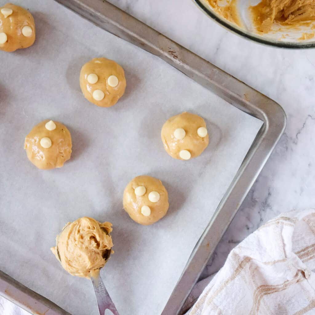 banana pudding cookies before baking