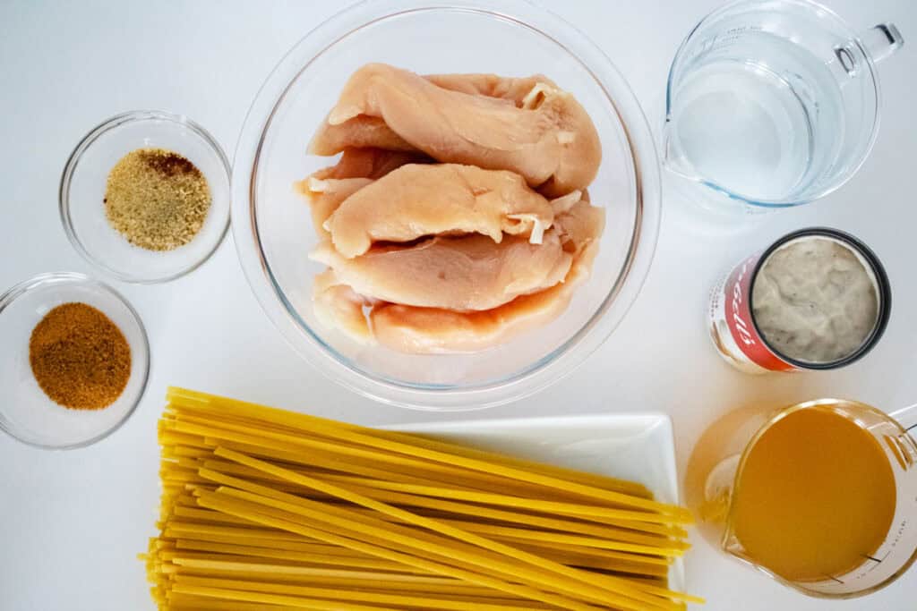 creamy chicken mushroom pasta ingredients