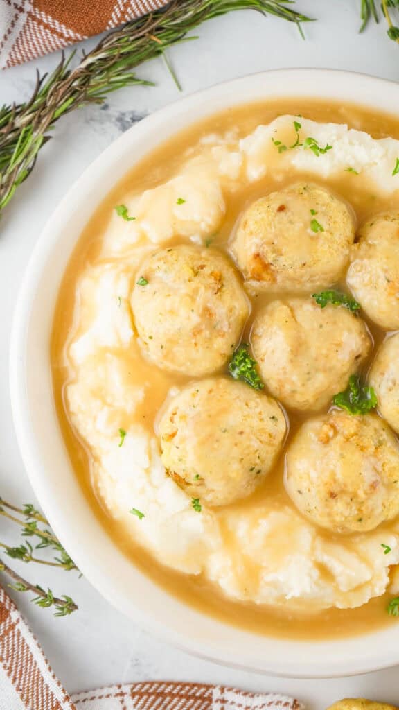 turkey meatballs with mashed potatoes and gravy