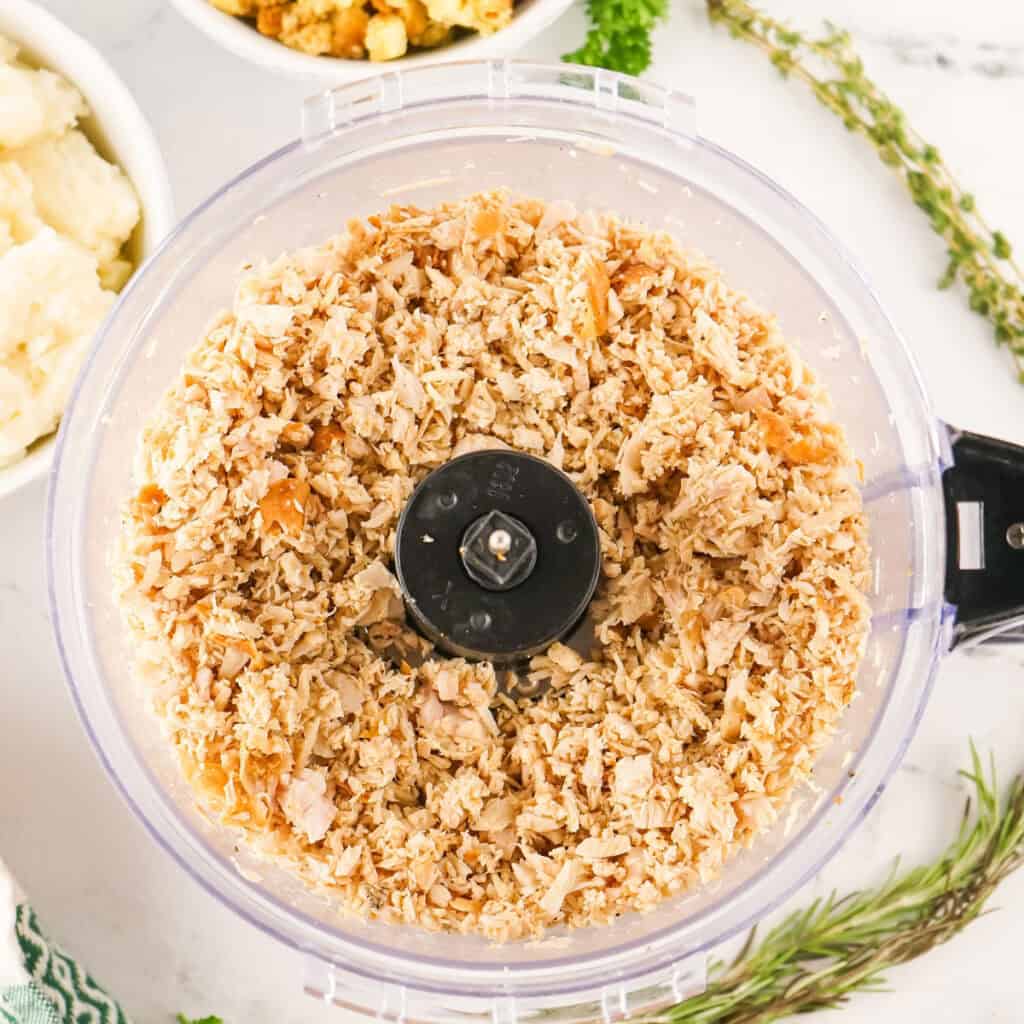turkey meat in food processor