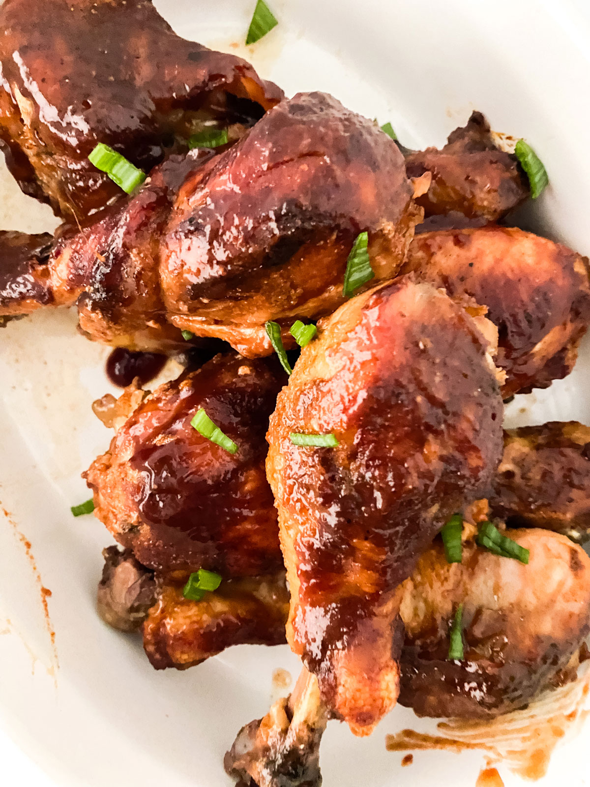 Slow Cooker BBQ Chicken Drumsticks Shaken Together