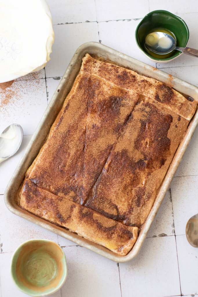 churro cheesecake bars before bakings
