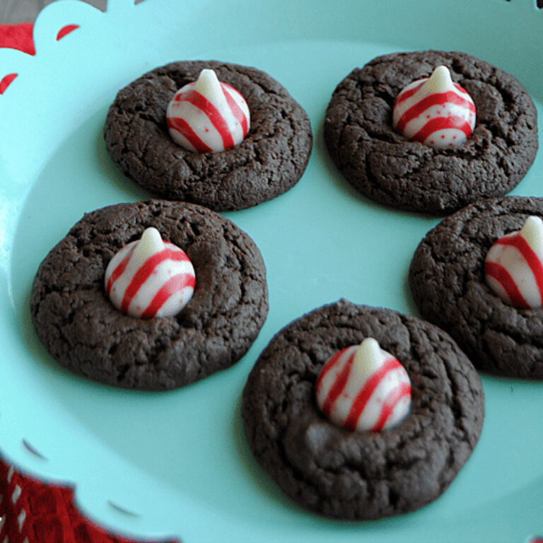 chocolate peppermint hershey kiss cookies